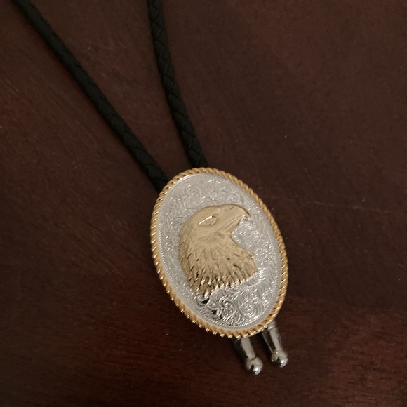 Medallion necklace - Picture 2 of 6